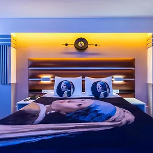 جاليري آندريزدنس اسطنبول